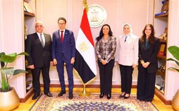   وزيرة التضامن واللجنة الدولية للصليب الأحمر بالقاهرة تبحثان توسيع مجالات التعاون الإغاثي