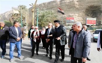   محافظ المنيا يتابع تطوير المدخل الشرقي للمدينة للقضاء على الحوادث و الاختناقات المرورية 