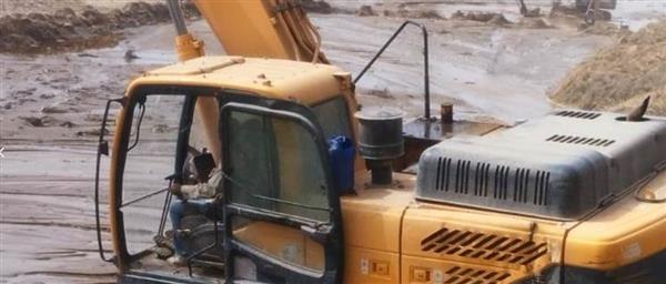 محافظ أسوان يتابع جهود معالجة القطع المفاجئ بجسر طرد محطة قورتة بكوم أمبو