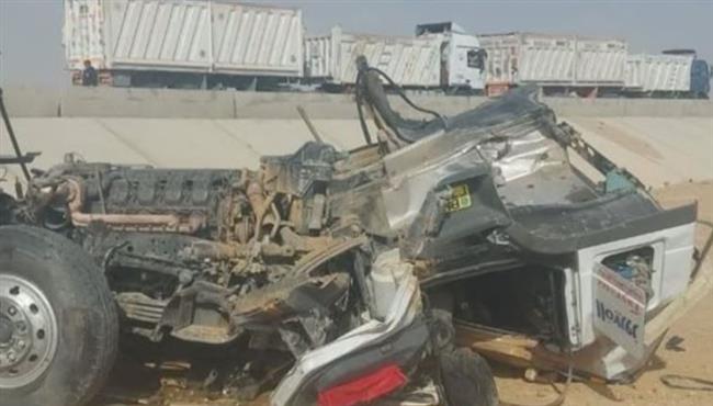 بالأسماء .. 25 مصاب بحادث انقلاب سيارة نقل بالإسماعيلية