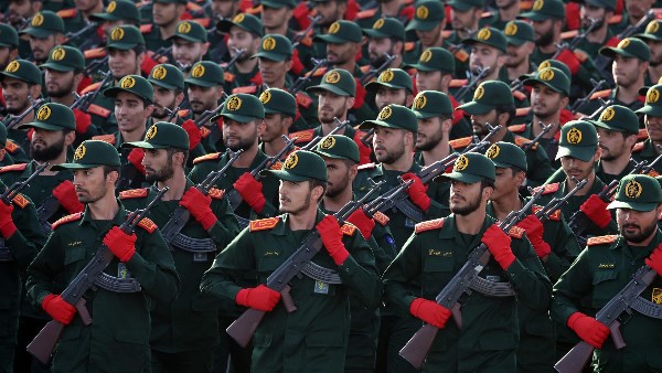 إيران: سنرد على تصنيف الحرس الثوري "منظمة إرهابية"