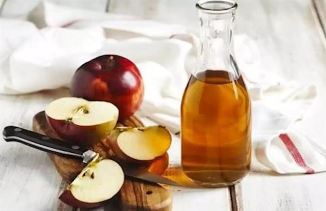 متى يصبح خلّ التفاح خطرًا؟ حالتان يُمنع فيهما استخدامه تمامًا