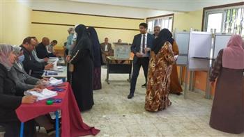   إقبال ملحوظ مع بدء التصويت في انتخابات مجلس النواب بالبحيرة
