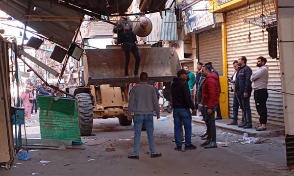 محافظ القليوبية يتابع جهود حي غرب شبرا الخيمة في رفع الإشغالات