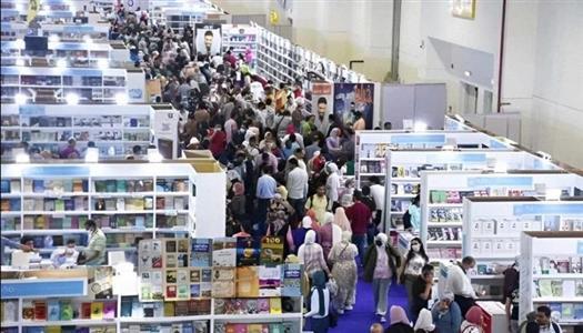 "الهيئة العامة للكتاب" تنفي إغلاق معرض القاهرة الدولي اليوم وتؤكد: الأبواب مفتوحة والفعاليات مستمرة