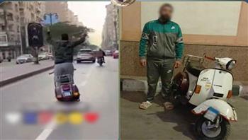   ضبط قائد دراجة نارية يؤدي استعراضات خطرة بالبحيرة