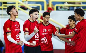   الأهلي يتوج بدوري المرتبط للطائرة بعد فوز مثير على الزمالك