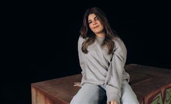 بعد نجاحها مع روتانا .. المطربة زينة تطرح أحدث أغانيها بعنوان "نسي الوعود"