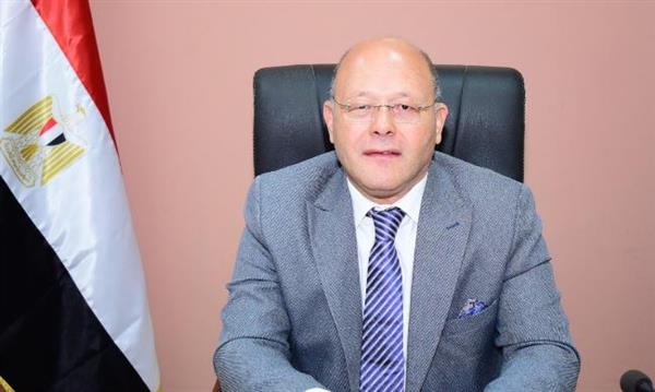 رئيس جامعة سوهاج: صرف مكافأة 2000 جنيه للعاملين بالجامعة تقديرا لجهودهم