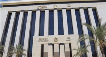 "العمل" تعلن عن فرص عمل جديدة بالأردن برواتب مجزية