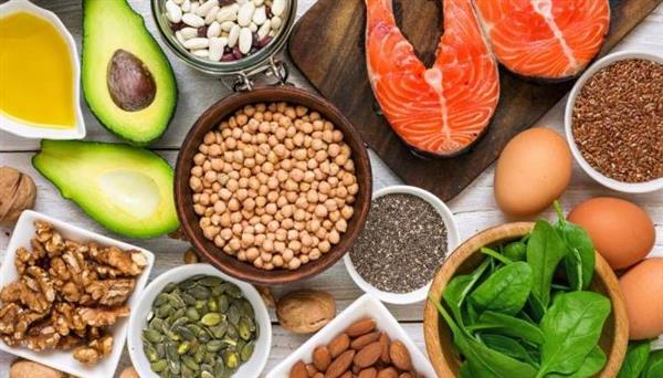طرق طبيعية لزيادة استهلاك أحماض أوميجا-3 ودعم الصحة العامة
