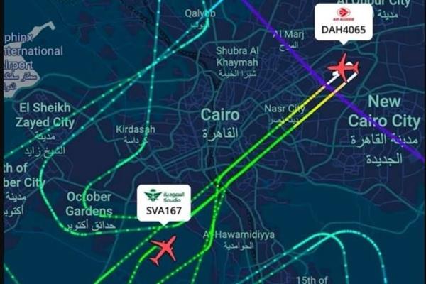 تحويل جميع الطائرات إلى مطار القاهرة الدولي
