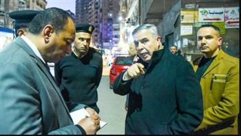   محافظ الإسكندرية يشدد على سرعة إعادة الشيء لأصله وترميم الأسفلت بشارع عبد السلام عارف