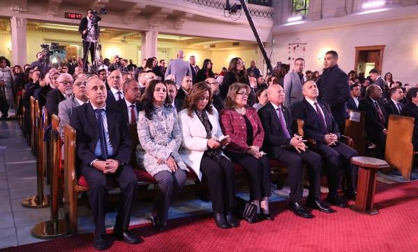 محافظ القاهرة ينوب عن رئيس الوزراء في احتفال الطائفة الإنجيلية بعيد الميلاد المجيد