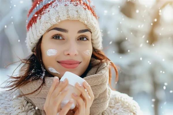 طرق طبيعية وفعالة لترطيب البشرة خلال الشتاء