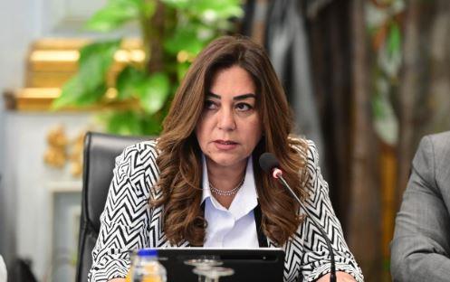 وزيرة التنمية المحلية تستعرض جهود الوحدة المركزية للسكان خلال 2025