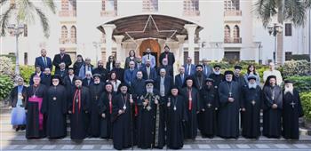   بطريرك وقيادات الكنيسة الكاثوليكه يهنئون البابا بعيد الميلاد المجيد