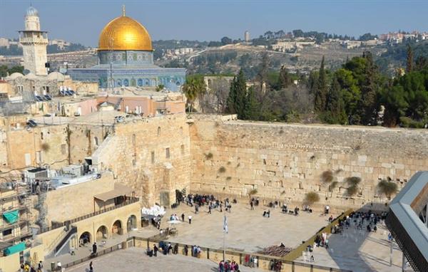 رئيس الوطني الفلسطيني: الاعتداء على مقبرة إسلامية بالقدس جريمة عنصرية