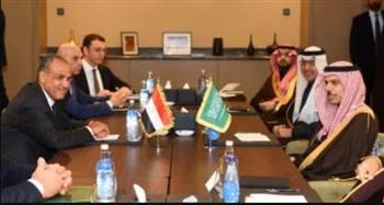   وزير الخارجية يعقد جلسة مباحثات مع نظيره السعودي