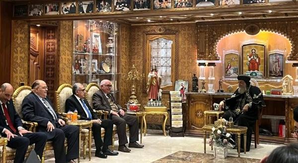 رئيس هيئة قضايا الدولة يزور الكاتدرائية المرقسية لتهنئة قداسة البابا بعيد الميلاد المجيد