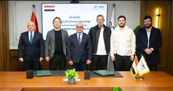  جمال الدين يوقع عقد شركة “أوروجلو مودا تكستايل” التركية لإقامة مصنع للملابس الجاهزة