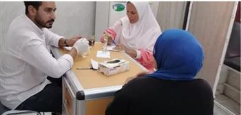  الكشف على 1193 مواطنا ضمن قافلة طبية بدمياط