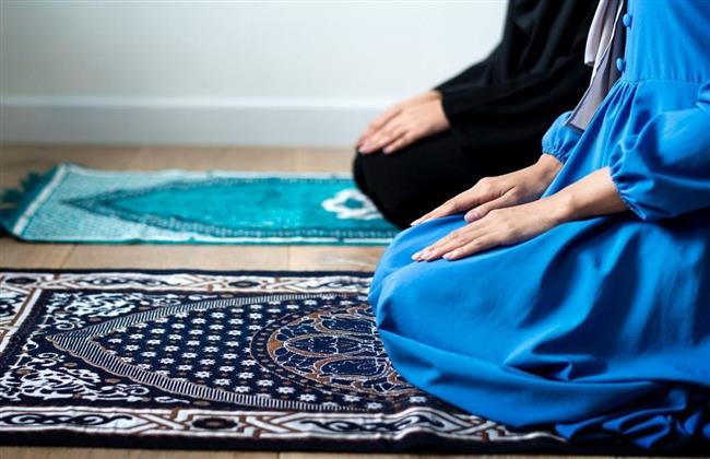 حكم الصلاة بالملابس المرتدية أثناء الجماع