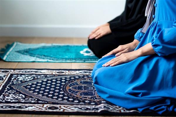 حكم الصلاة بالملابس المرتدية أثناء الجماع