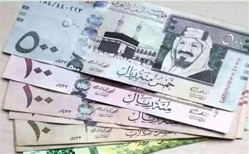   استقرار الريال السعودي بدون مفاجآت قبل ذروة موسم العمرة