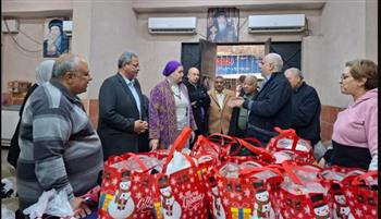   السنباطي تزور أطفال جمعية المعهد القبطي الخيري لتهنئتهم بعيد الميلاد المجيد