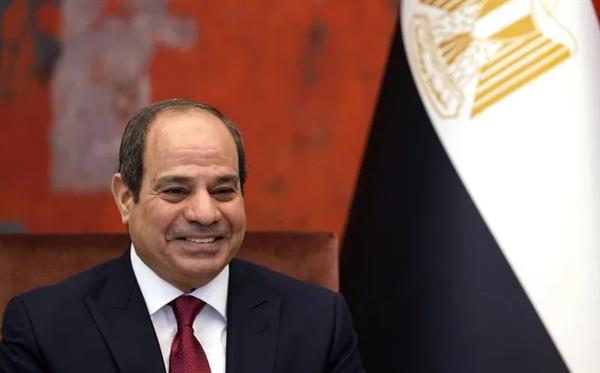 الرئيس السيسي يهنئ أقباط مصر بمناسبة عيد الميلاد المجيد