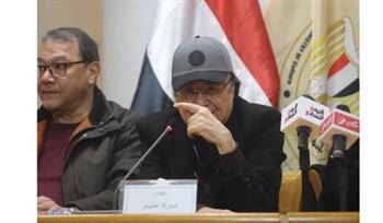   مراد منير: هيئة المسرح تقدم مهرجانًا كبيرًا في زمن يُحارب فيه المسرح من أجل الاستمرار