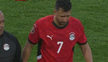   وليد صلاح الدين يطمئن على تريزيجيه بعد إصابته مع المنتخب
