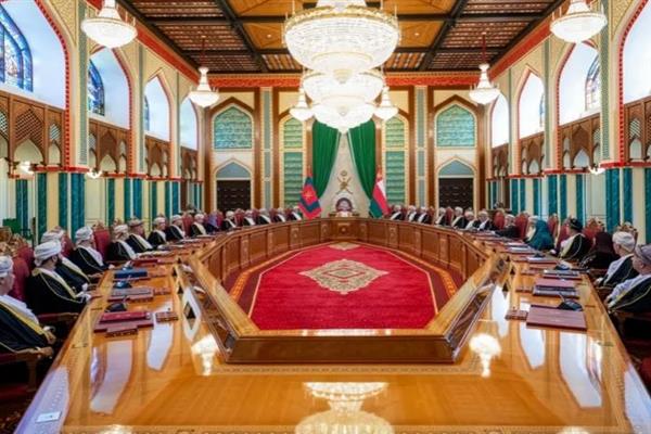 مسقط تطلق مركزا ماليا عالميا لجذب الاستثمارات وتعزيز الاقتصاد