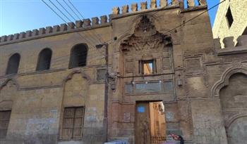   السياحة والآثار تنفي شائعات عن سقف مسجد الأمير عثمان بسوهاج