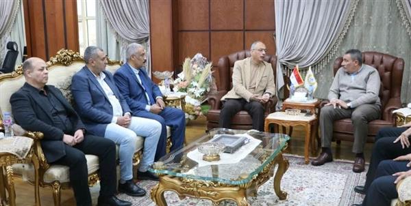 رئيس هيئة ميناء دمياط يستقبل رئيس الهيئة العامة للرقابة على الصادرات والواردات