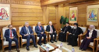   رئيس جامعة المنيا يؤكد اعتزازه الشديد بالروابط القوية التي تجمع المسلمين والمسيحيين
