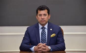 وزير الرياضة يصدر قرارا بشأن الاتحاد المصري للألعاب المائية