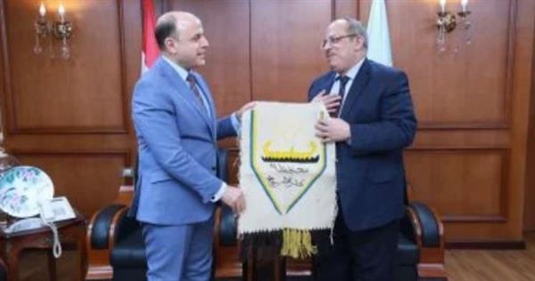 محافظ كفر الشيخ يكرّم المستشار شفيق الجنك لجهوده القضائية