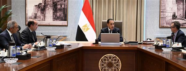رئيس الوزراء يتابع مستجدات إعداد برنامج التحول الاقتصادي الوطني