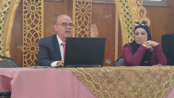مناقشات حول التغيرات المناخية في محاضرة توعوية بقصر ثقافة المطرية