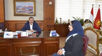   محافظ بورسعيد يبحث مع النائبة مروة حلاوة ملفات الخدمات واحتياجات المواطنين