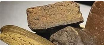   ظنها شوكولاتة.. طفل يبتلع قطعة حشيش خلال حفل زفاف في 15 مايو