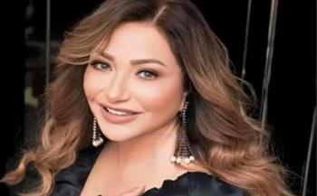   ليلى علوي تهنئ محمد منير بعيد ميلاده: فنان أصيل بطعم النيل وشموخ الأهرامات