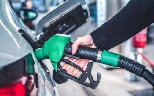 أسعار البنزين والسولار اليوم.. سعر اللتر في محطات الوقود