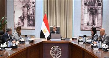   رئيس الوزراء: نناقش التحديات والمستهدفات القادمة في قطاعات الطرق والنقل والبنية التحتية