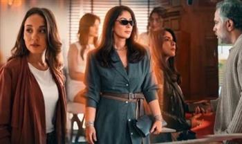   منى زكي تتصدر نسب المشاهدة في مصر بمسلسل "طالع نازل" بعد عرض أولى حلقاته