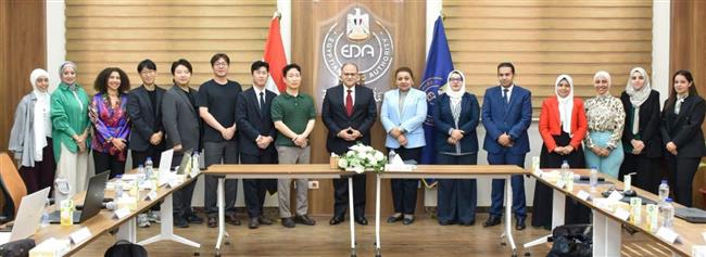 رئيس هيئة الدواء يفتح الباب لاستثمارات كورية جديدة في مصر