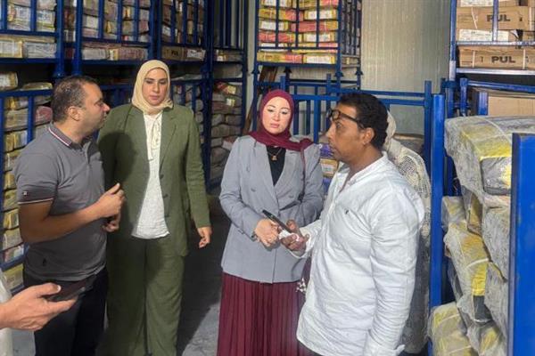 الطب البيطري بالدقهلية يحرر محضرًا لمفروم دجاج مخالف