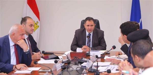 محافظ دمياط يبحث تطوير الأسواق والسويقات وتحقيق التنظيم الحضاري